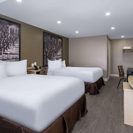 Super 8 By Wyndham Niagara Falls On Luaran gambar