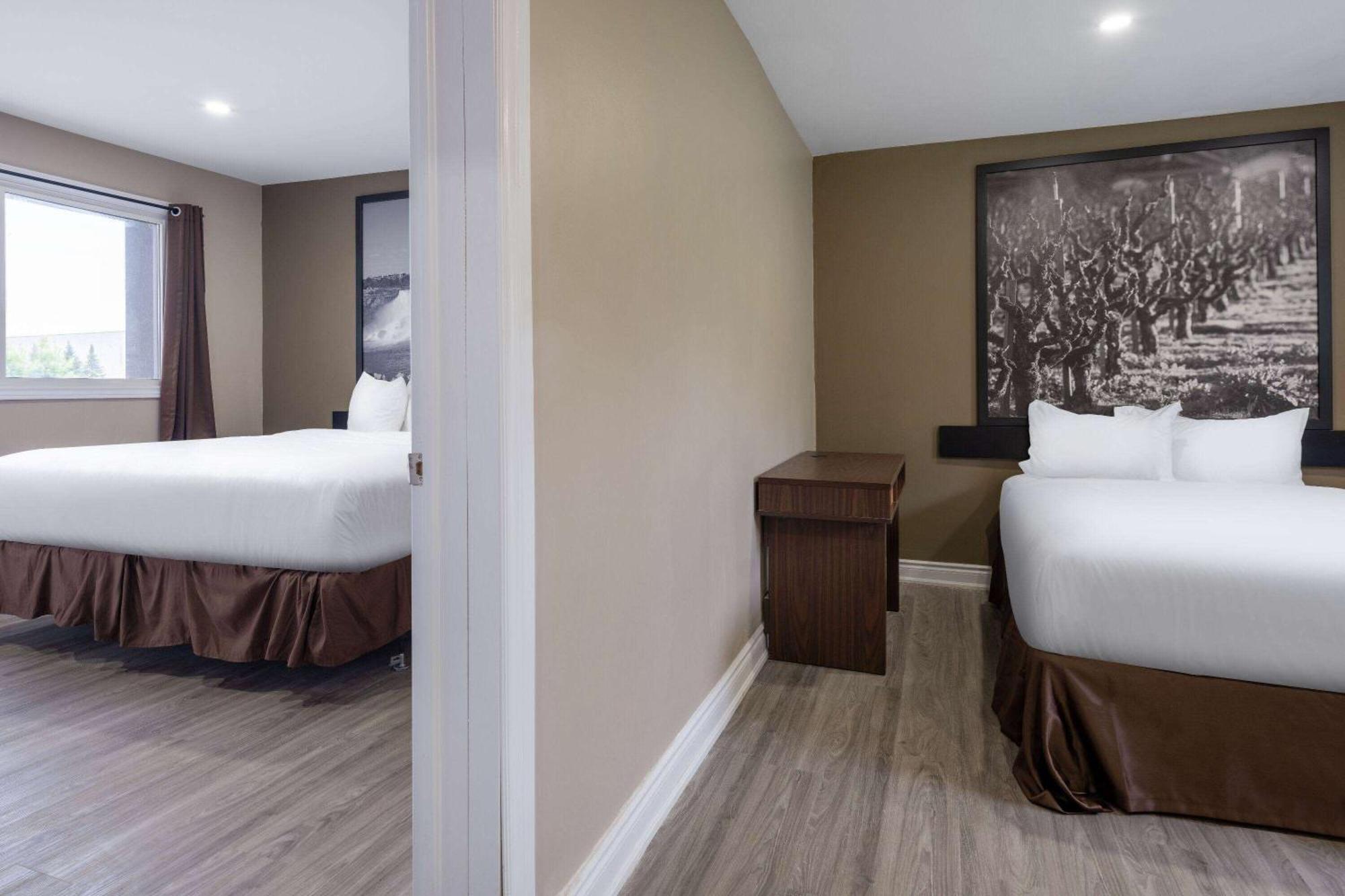 Super 8 By Wyndham Niagara Falls On Luaran gambar