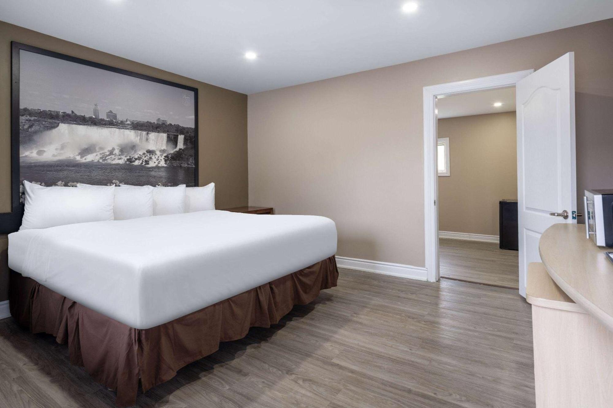 Super 8 By Wyndham Niagara Falls On Luaran gambar